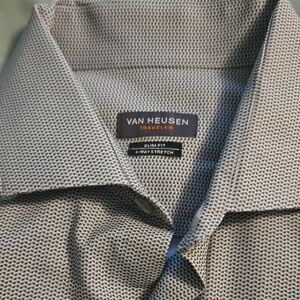 Van Heusen Men's Black and White Patterned Shirt